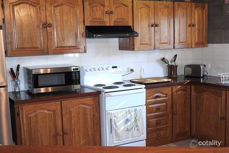 Property photo of 18 Boronia Drive Tinnanbar QLD 4650