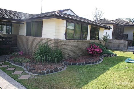 13 Caldwell St, Caves Beach, NSW 2281