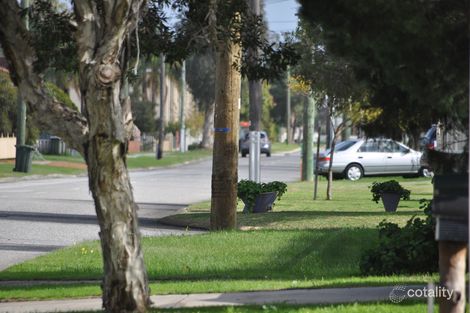 33 Bishop Rd, Middle Swan, WA 6056