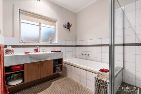 Property photo of 1/1147 Main Road Eltham VIC 3095