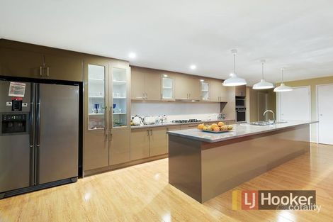 Property photo of 21 Bradford Drive Cranbourne East VIC 3977