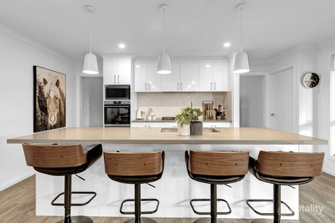 Property photo of 16 Bourne Boulevard Dennington VIC 3280