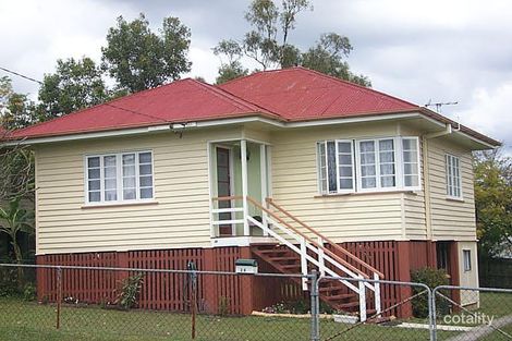 28 Galton St, Holland Park, QLD 4121