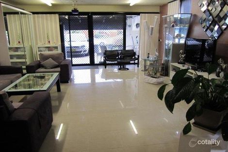 Property photo of 18 Caroline Crescent Georges Hall NSW 2198