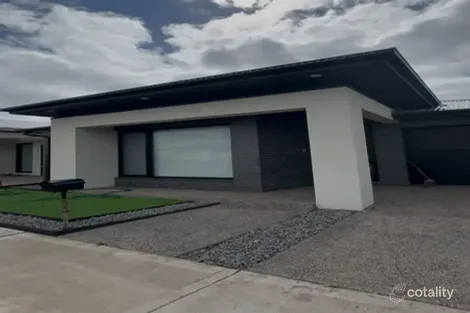 11 Ironwood Rd, Mickleham, VIC 3064