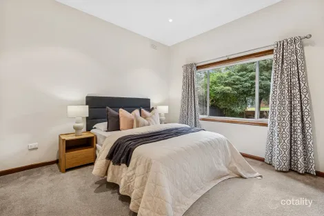 Property photo of 15 Hawker Avenue Preston VIC 3072