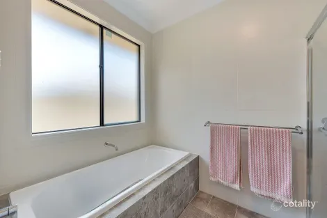 Property photo of 6 Trimboli Crescent Riverlea Park SA 5120