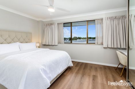 Property photo of 4/9-11 Spinnaker Drive Sandstone Point QLD 4511