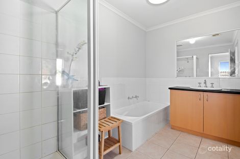 Property photo of 3 Warren Road Mordialloc VIC 3195