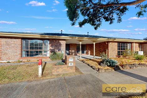 14 Cranbourne Dr, Cranbourne, VIC 3977