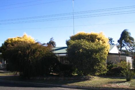 21 Centenary Ave, Miles, QLD 4415