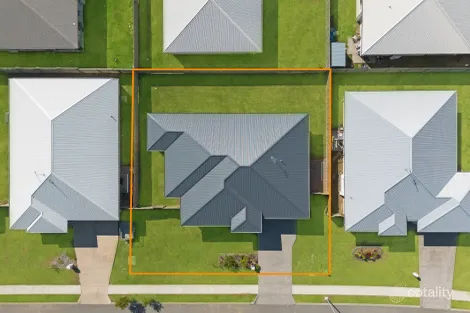 Property photo of 69 Jannik Terrace Pialba QLD 4655