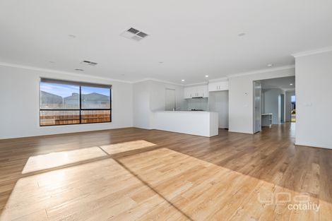 Property photo of 69 Toolern Waters Drive Weir Views VIC 3338