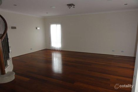 Property photo of 15 Snowbell Close Stretton QLD 4116