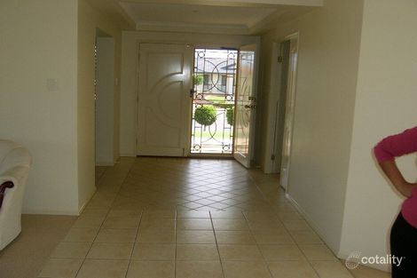 Property photo of 6 London Chase Arundel QLD 4214