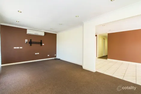 Property photo of 1 Woodlands Drive Glenmore Park NSW 2745