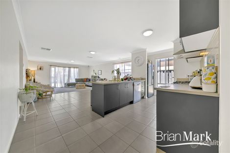 Property photo of 10 Rous Street Wyndham Vale VIC 3024