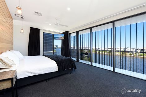 Property photo of 44 Reflection Crescent Birtinya QLD 4575
