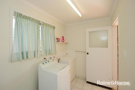 Property photo of 4 Kenneth Court New Auckland QLD 4680