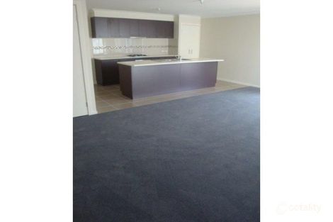 Property photo of 32 Freeman Drive Kangaroo Flat VIC 3555