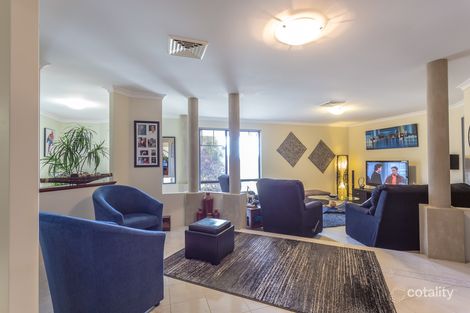 Property photo of 24 Woodcroft Place Mount Richon WA 6112