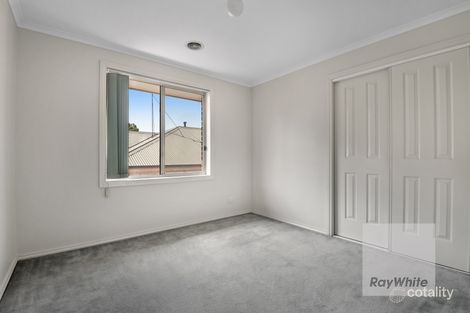 Property photo of 5 Willunga Way Bundoora VIC 3083