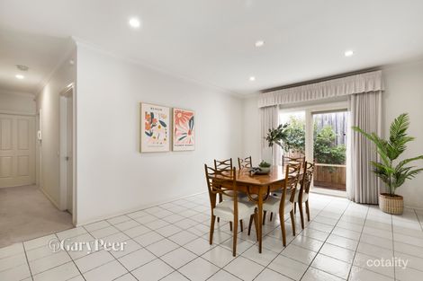 Property photo of 2/18 Octavius Avenue Caulfield North VIC 3161
