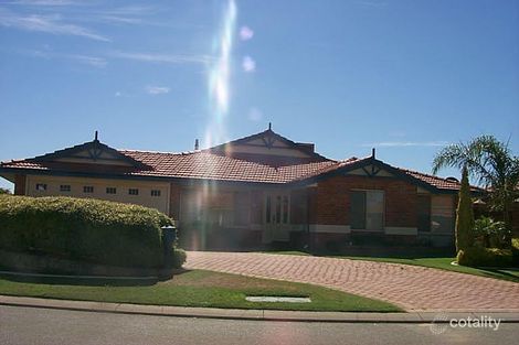 32 Camargue Grn, Secret Harbour, WA 6173