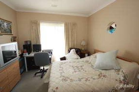 Property photo of 6 Carolyn Jackson Drive Jerrabomberra NSW 2619