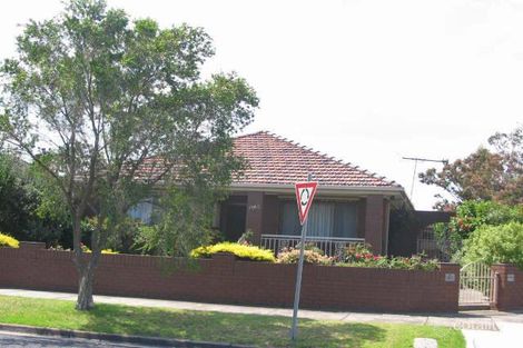 18 Basil St, Fawkner, VIC 3060