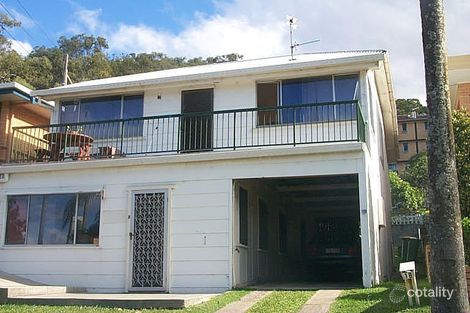 18 Ewart St, Burleigh Heads, QLD 4220