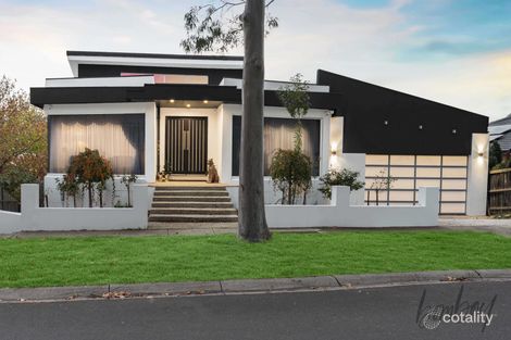 25 Crestmont Tce, Craigieburn, VIC 3064
