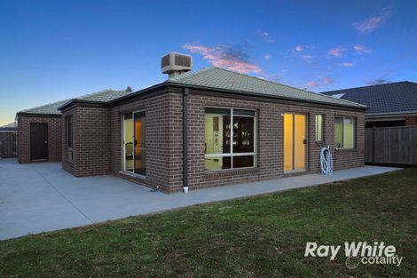 9 Dalton Way, Cranbourne East, VIC 3977