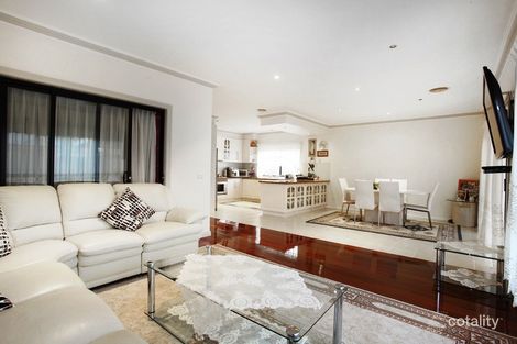 Property photo of 32 Threadneedle Street Attwood VIC 3049