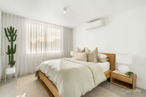 Property photo of 2/53 Karbunya Street Mermaid Waters QLD 4218