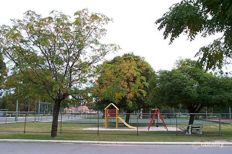 53 Queen St, Bentley, WA 6102