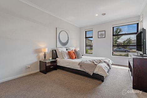Property photo of 45 Debonair Parade Craigieburn VIC 3064