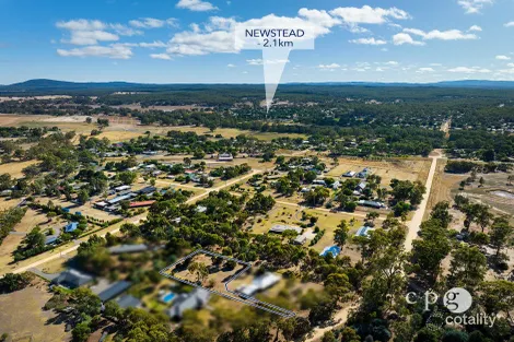 2/9 Mcnabb Rd, Newstead, VIC 3462