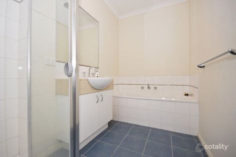 Property photo of 4 Woodlands Grove Mitcham VIC 3132