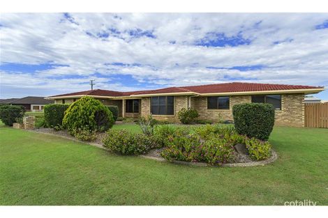 33 Hay St W, Avenell Heights, QLD 4670