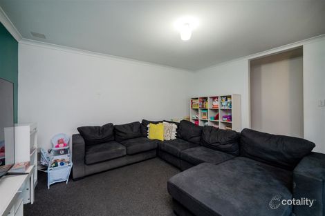 Property photo of 15 Thicket Circuit Banksia Grove WA 6031