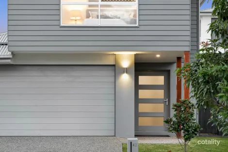 Property photo of 42 Mark Dillon Circuit Spring Mountain QLD 4300