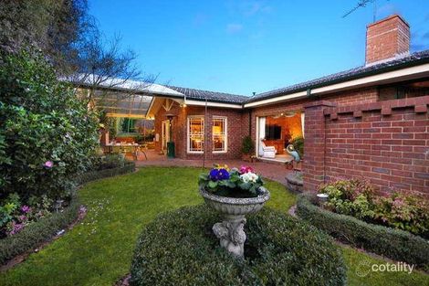 98 Whalley Dr, Wheelers Hill, VIC 3150