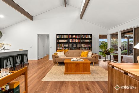 Property photo of 10 Stirling Avenue Cranbourne North VIC 3977