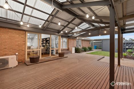 Property photo of 10 Stirling Avenue Cranbourne North VIC 3977