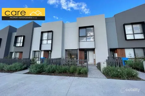 92 Hayton Park Bvd, Cranbourne West, VIC 3977