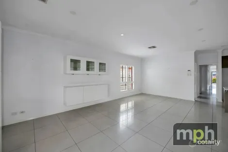 Property photo of 32A Ramsay Avenue Hillcrest SA 5086