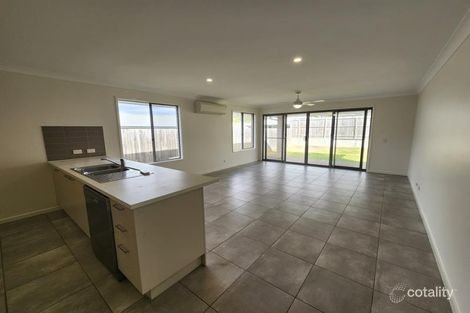 Property photo of 27 Eagleton Crescent Leichhardt QLD 4305