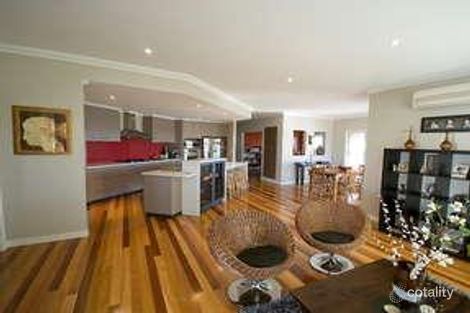 Property photo of 6 Debbie Court Highfields QLD 4352