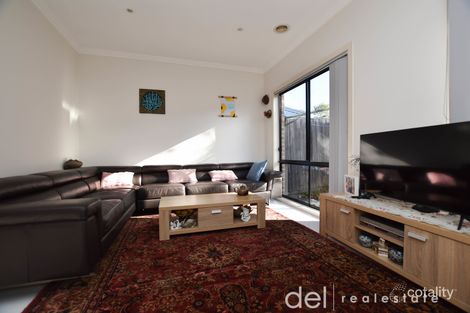 Property photo of 3/17 Bess Court Dandenong VIC 3175